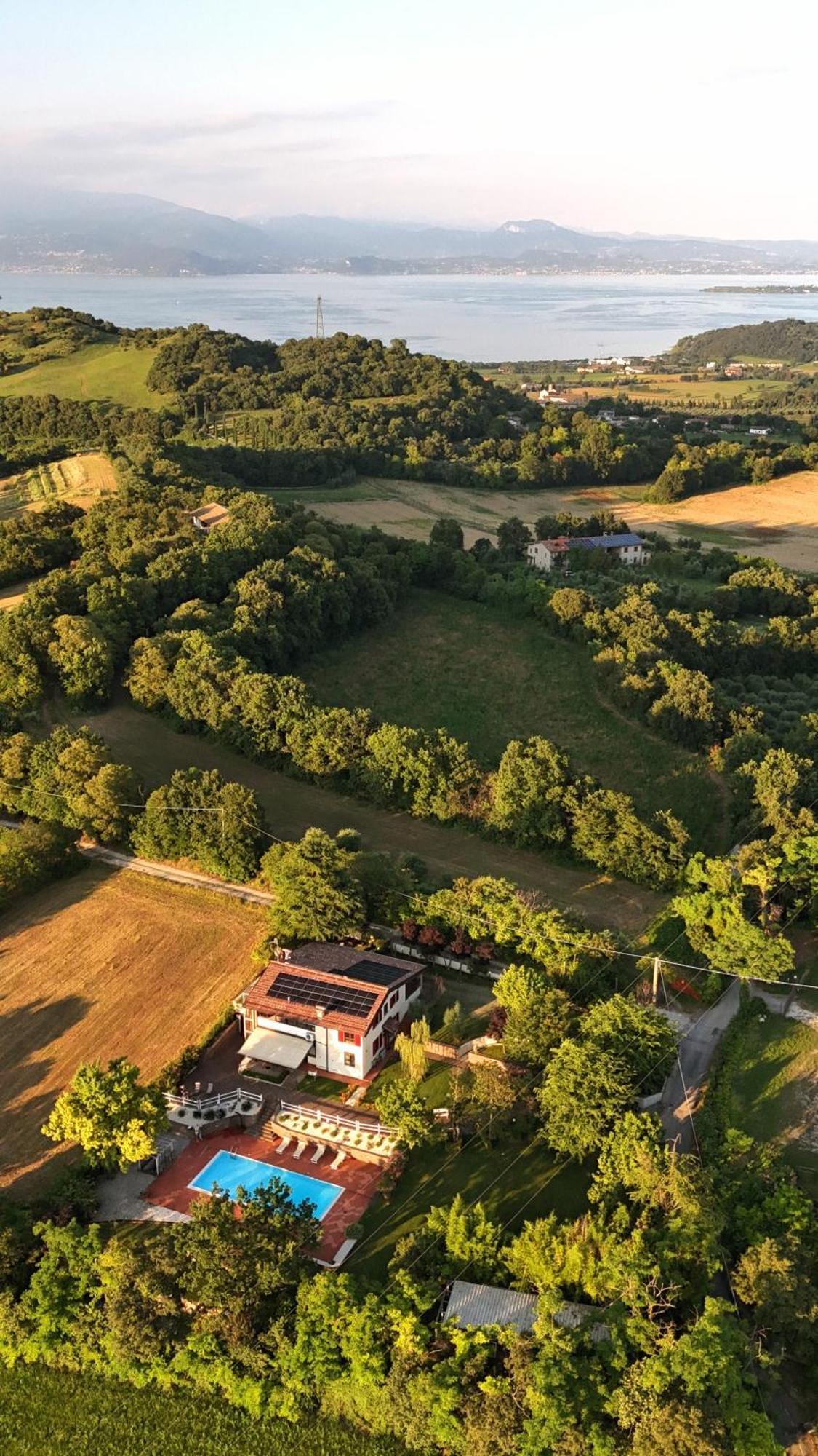 Villa Bagnole B&B - Holiday Apartments Lonato Eksteriør billede
